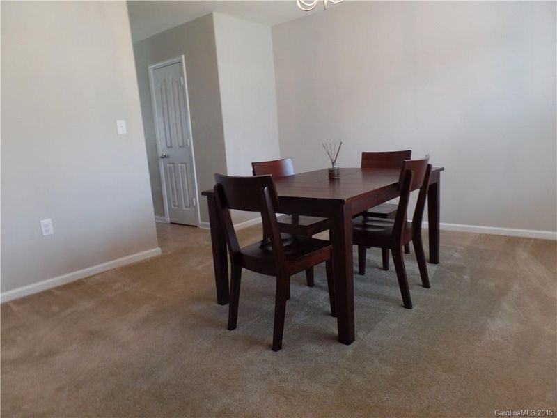9441 Eagle Feathers Dr, Charlotte, NC 28214