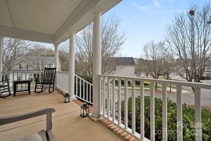 19302 Ruffner Dr, Cornelius, NC 28031