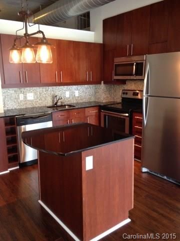 505 6th St E #706, Charlotte, NC 28202