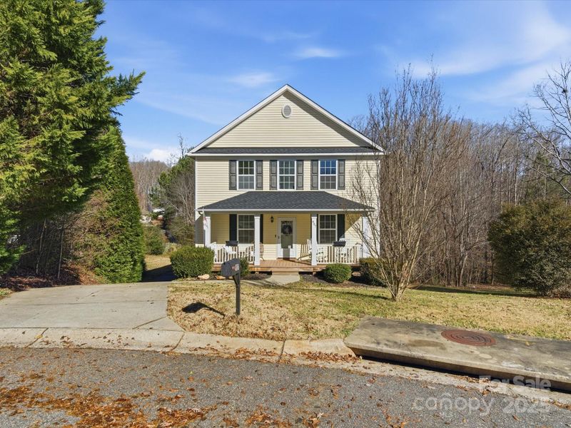 957 Poplar Forest Rg, Clover, SC 29710