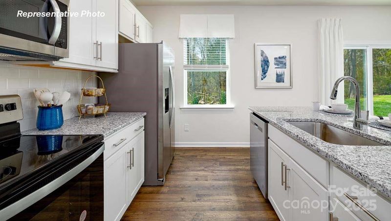 1542 Secrest Commons Dr, Monroe, NC 28112