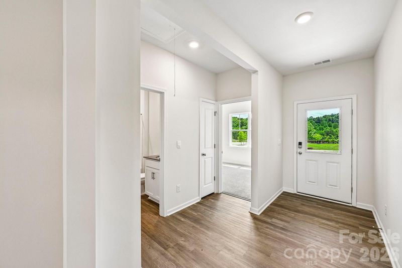 3928 Ashton Dr NW, Conover, NC 28613