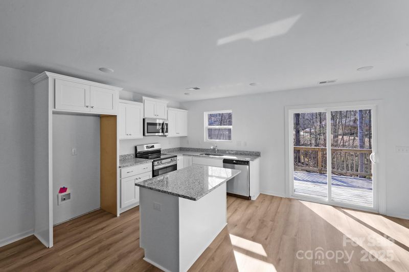2644 Downey Dr, Lancaster, SC 29720