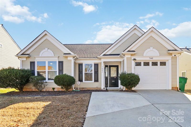 7442 Stone Mountain Ct, Charlotte, NC 28262