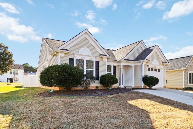 7442 Stone Mountain Ct, Charlotte, NC 28262