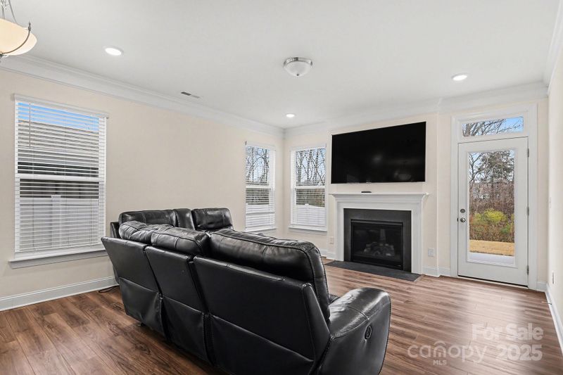 3935 Center Place Dr, Harrisburg, NC 28075