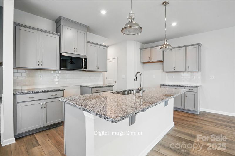 1201 Vibrant Rd, Charlotte, NC 28215