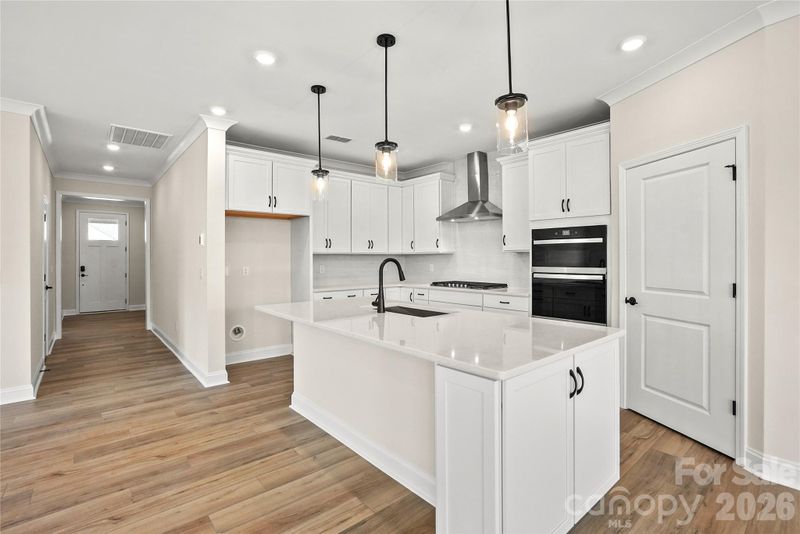 2720 Peak Ct, Belmont, NC 28012