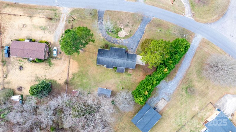 4012 24th Street Pl NE, Hickory, NC 28601