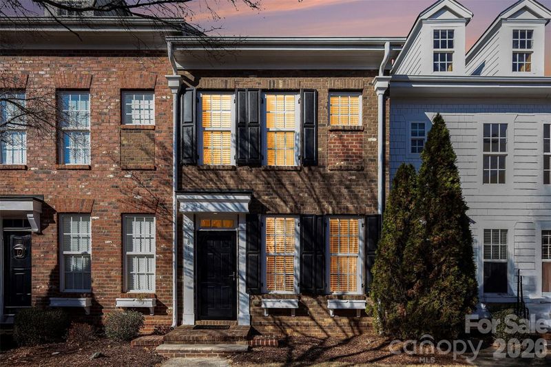 9813 Longstone Ln, Charlotte, NC 28277