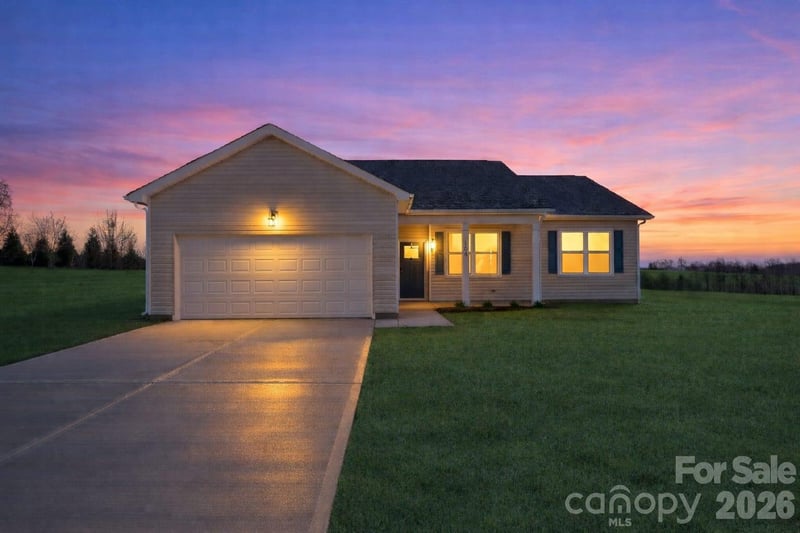 104 Willies Ln, Olin, NC 28660