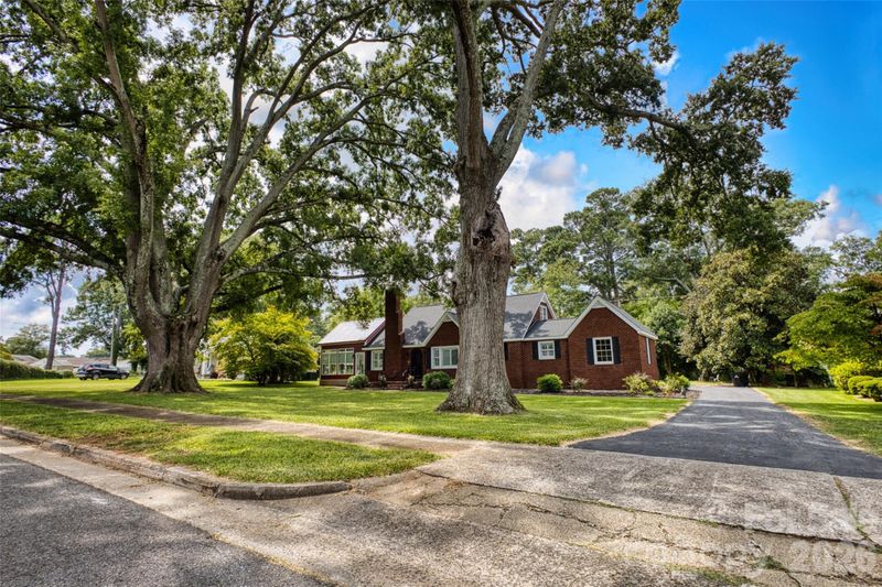 1025 Myrtle Dr, Rock Hill, SC 29732