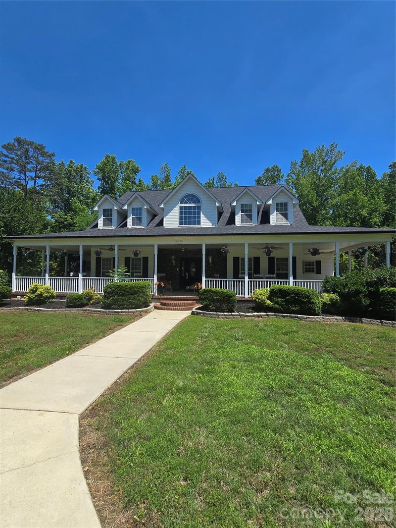 6650 Dellwood Dr, Kannapolis, NC 28081