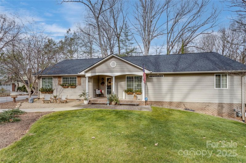 615 Hoke St, Lincolnton, NC 28092