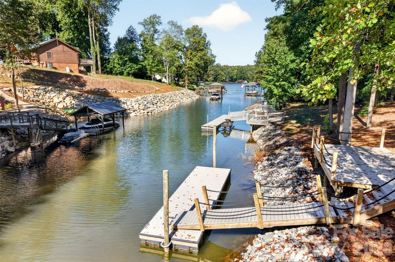 7663 Keistlers Store Rd, Sherrills Ford, NC 28673