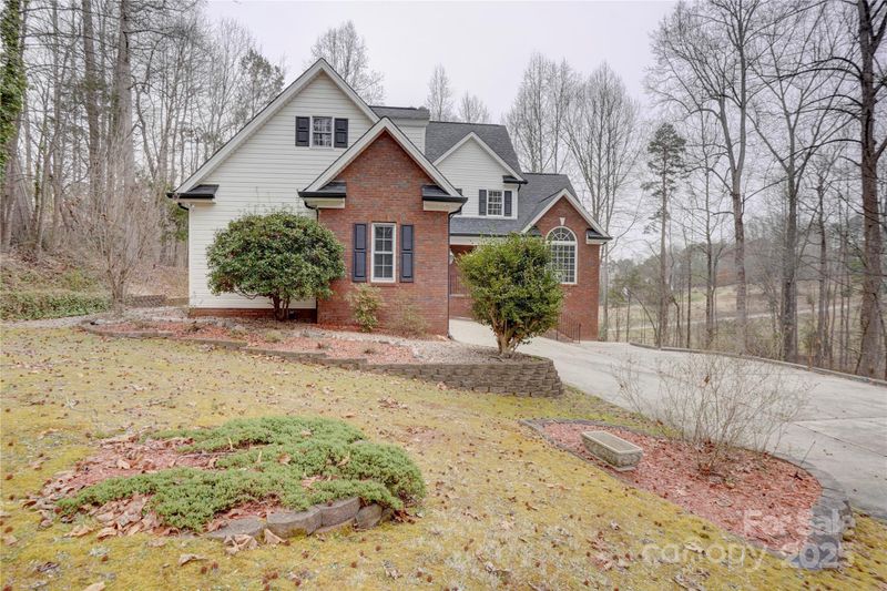5306 Club View Dr, Concord, NC 28025