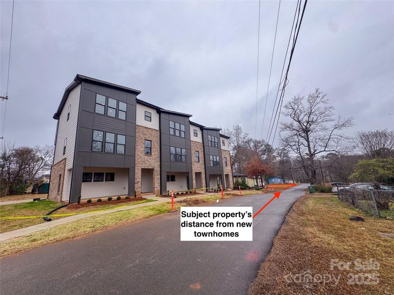 411 N Lee St, Mount Holly, NC 28120