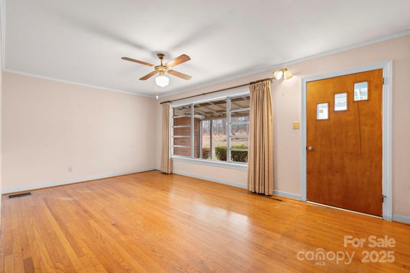 1177 2nd Street Pl SE, Hickory, NC 28602