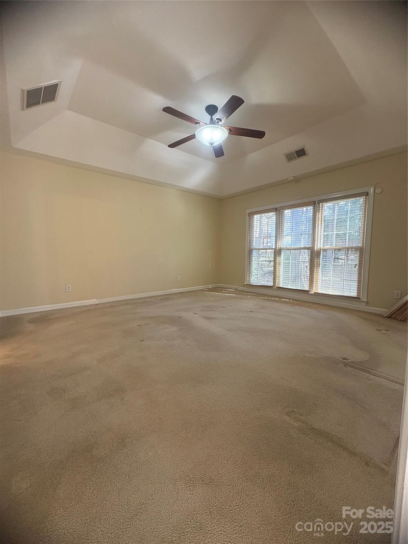 5828 Swanston Dr, Charlotte, NC 28269