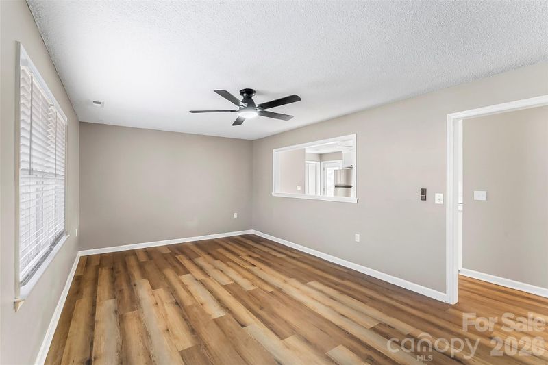 2730 33rd Ave NE, Hickory, NC 28601