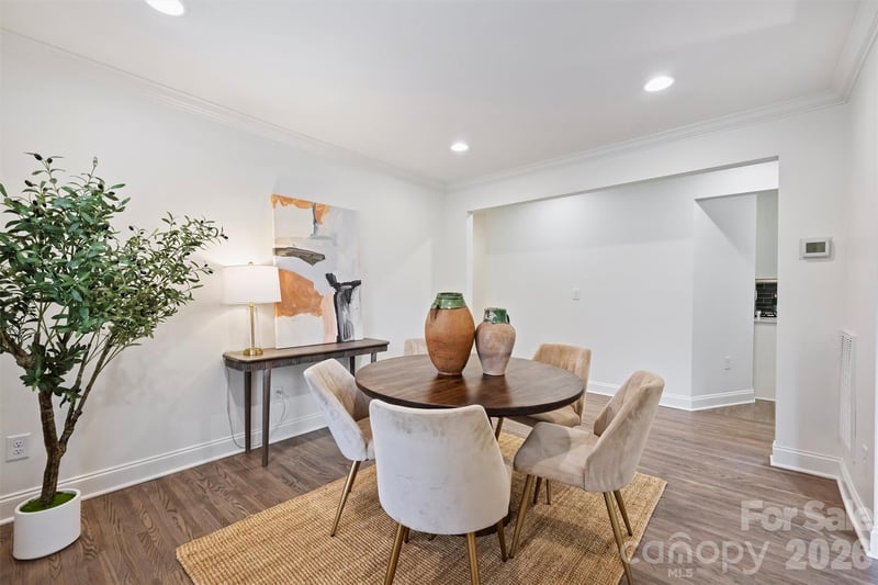 830 Jefferson Dr, Charlotte, NC 28270