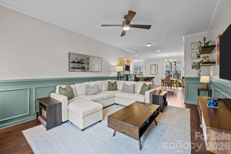 1604 Walnut View Dr, Charlotte, NC 28208