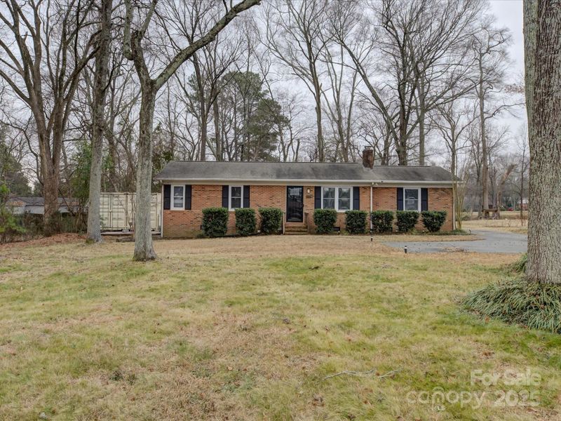 228 Ridge Dr, Harrisburg, NC 28075