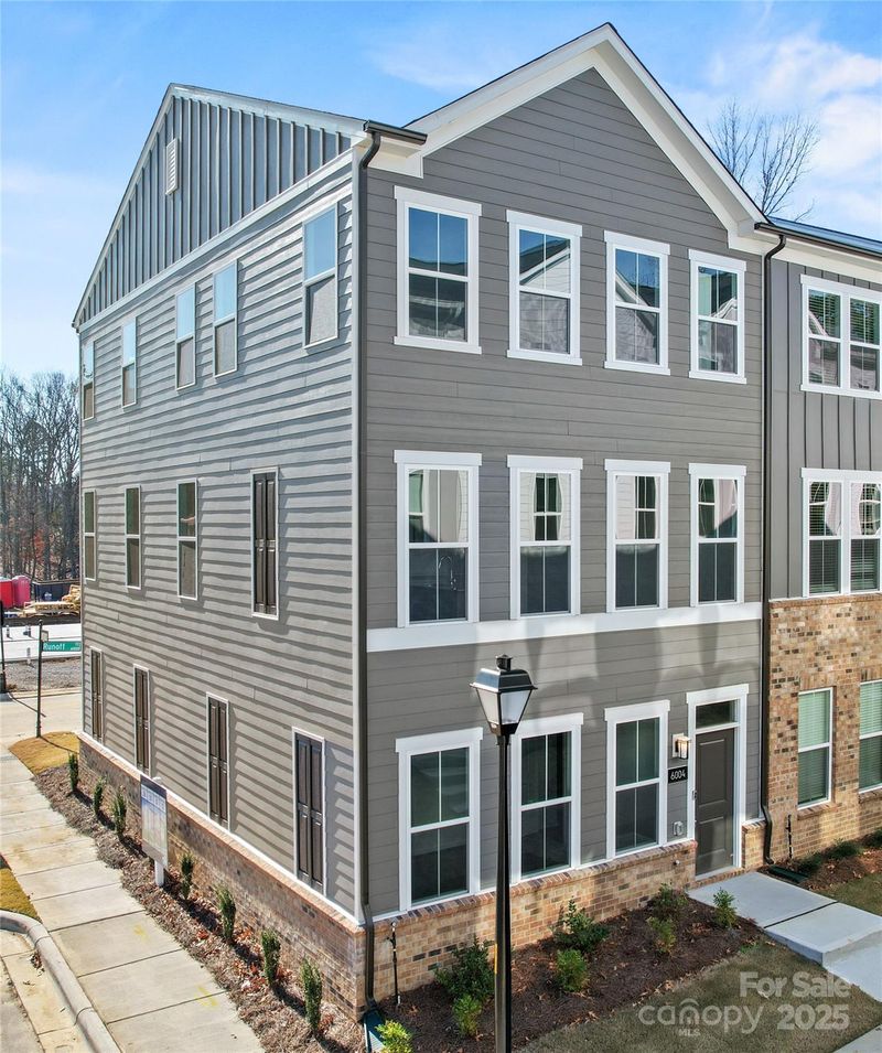 6004 Runoff Ct, Charlotte, NC 28262