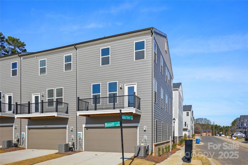 6004 Runoff Ct, Charlotte, NC 28262