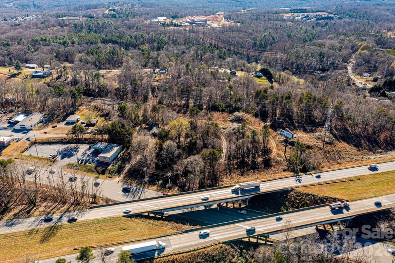 400 Us 70 Hw SE, Hickory, NC 28602