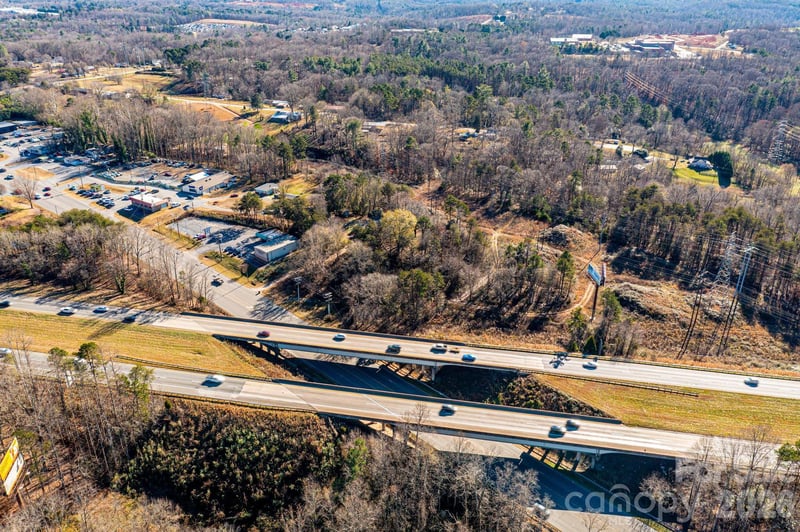 400 Us 70 Hw SE, Hickory, NC 28602