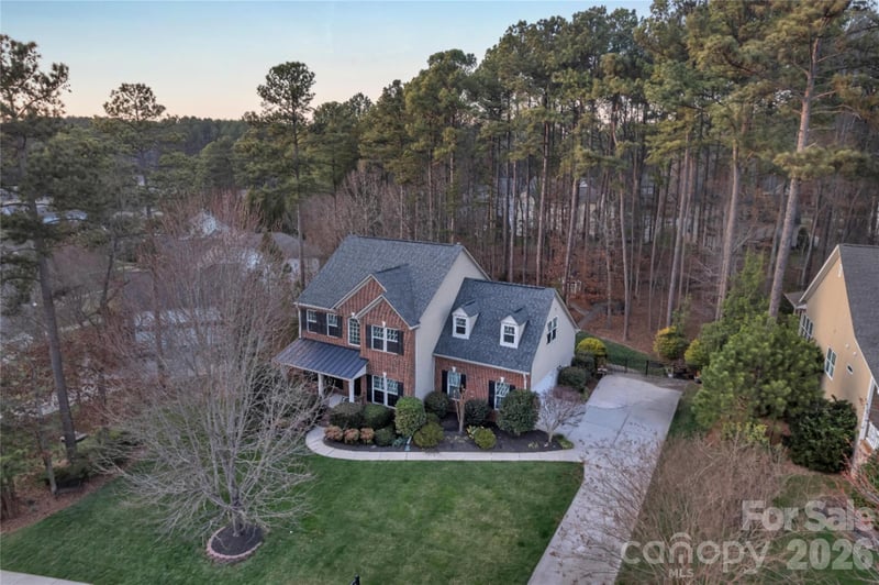 401 Brookridge Dr, Mount Holly, NC 28120