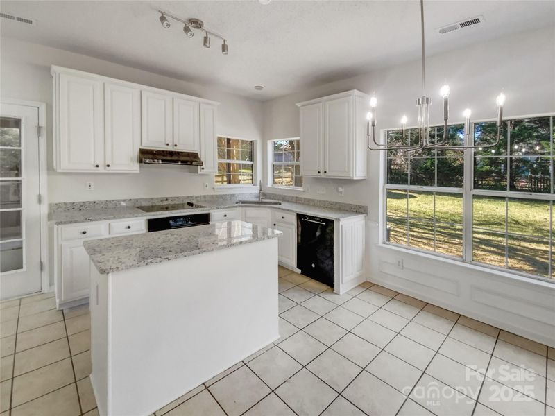 6829 Bickham Ln, Charlotte, NC 28269