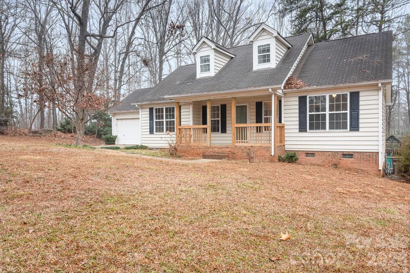 177 Highland Woods Ct, Denver, NC 28037