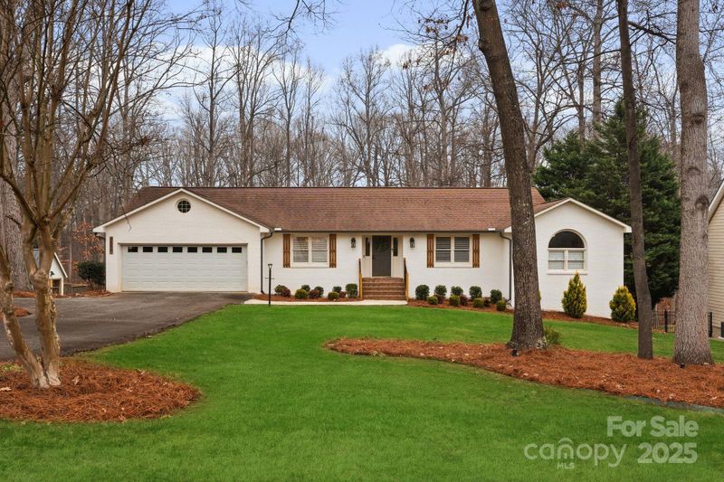 2550 Green Point Ln, Denver, NC 28037