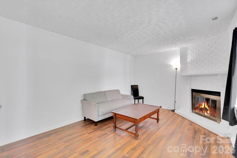 8510 Castle Pine Ct, Charlotte, NC 28226