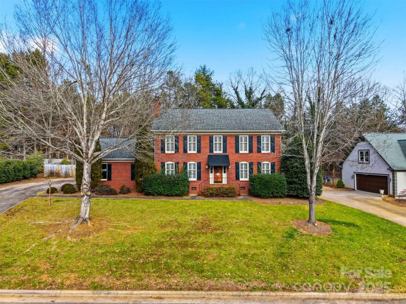 147 35th Ave NE, Hickory, NC 28601
