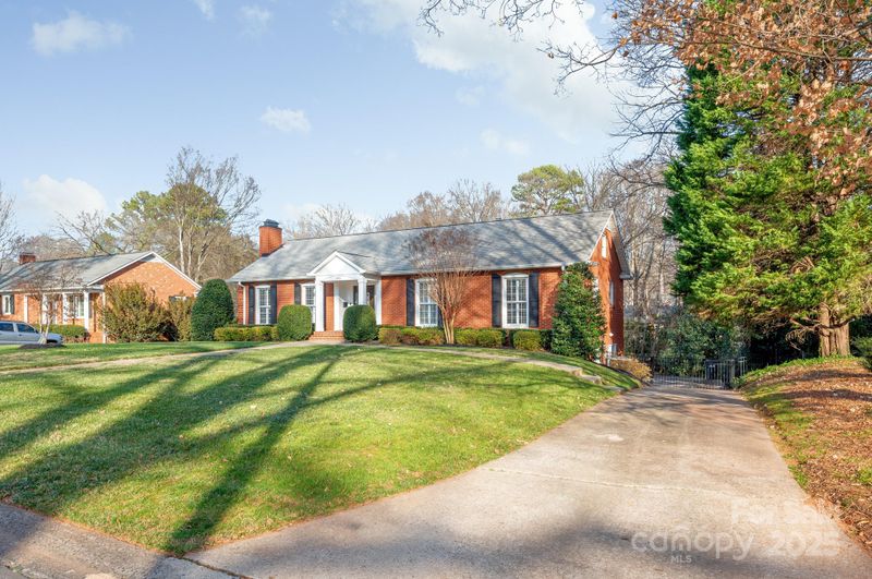 3343 Gresham Pl, Charlotte, NC 28211