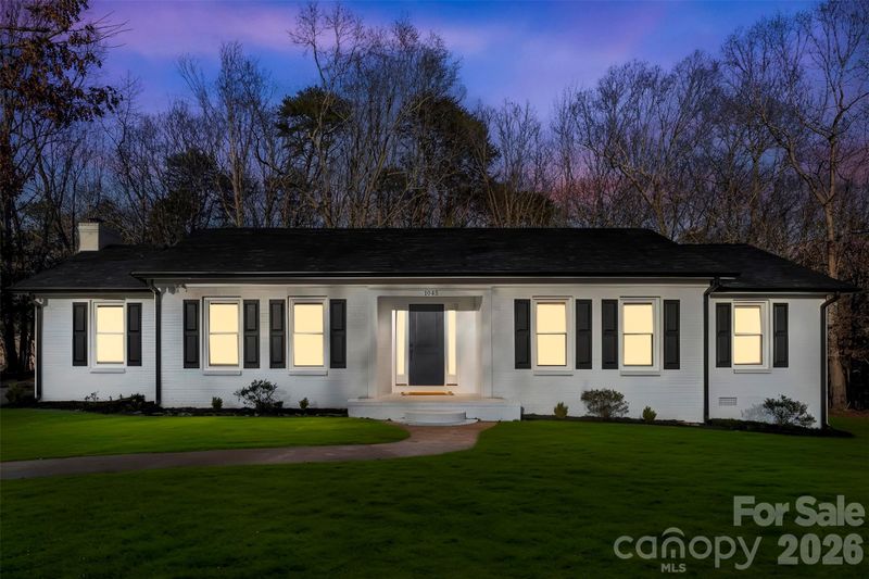 1045 Elizabeth Dr, Dallas, NC 28034