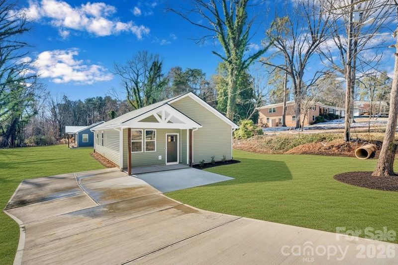 563 W 22nd St, Kannapolis, NC 28081