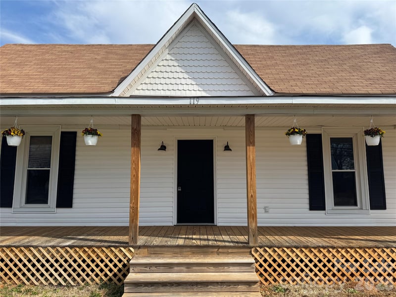 119 Marion St, Clover, SC 29710