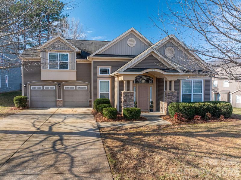 104 Barley Ct, Mount Holly, NC 28120