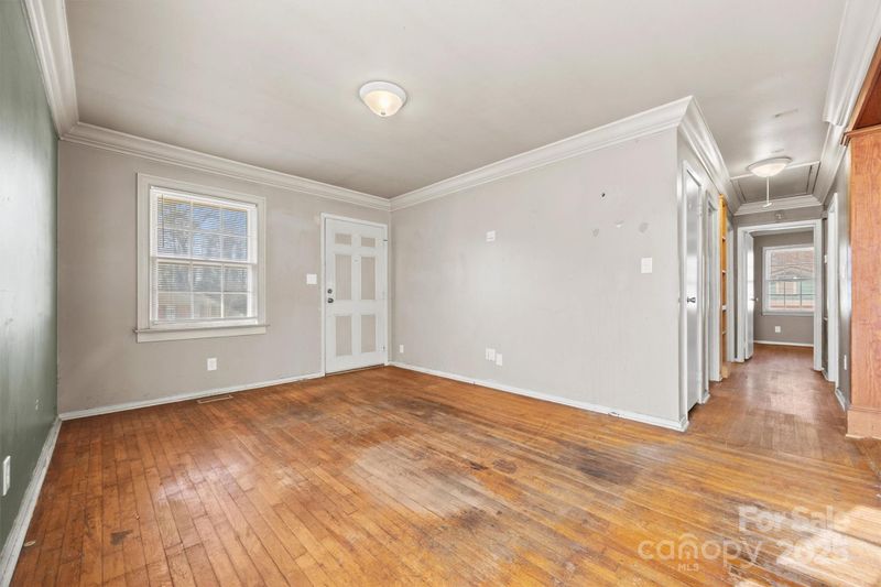622 Northcrest Dr, Charlotte, NC 28206