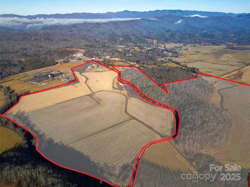 000 Lyons Mountain Rd, Brevard, NC 28712