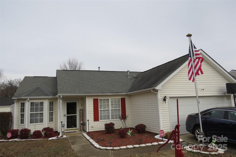 2901 Compton Ct NW, Concord, NC 28027