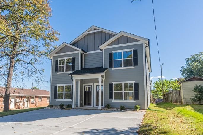 128 18th Pl NW, Hickory, NC 28601