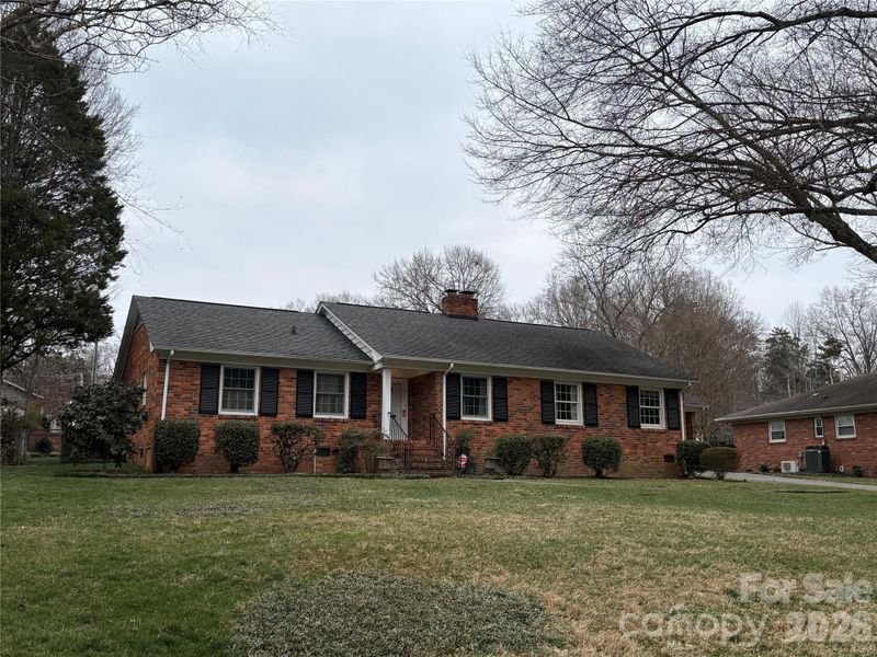 5243 Addison Dr, Charlotte, NC 28211