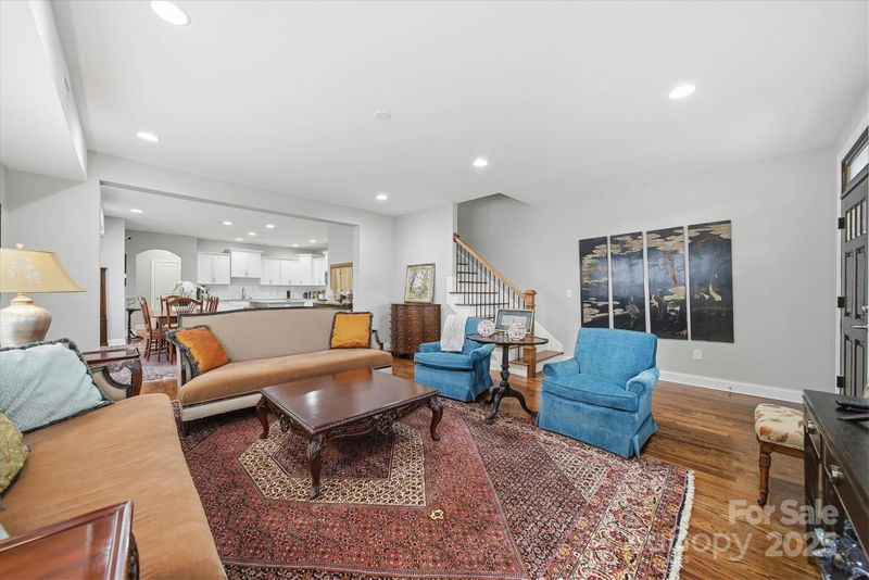 1449 N Center St, Hickory, NC 28601
