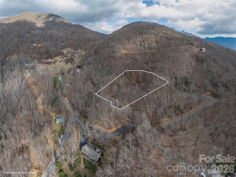 30 Hudson Valley Dr, Waynesville, NC 28786