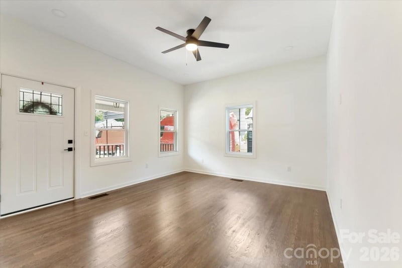 2105 Woodlawn St, Kannapolis, NC 28083